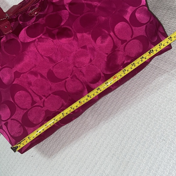 Like new Coach Getaway Signature Nylon Packable Weekender in Hot Pink - Picture 5 of 14
